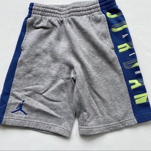 Jordon Boys Athletic Shorts. Size: S Grey / Blue